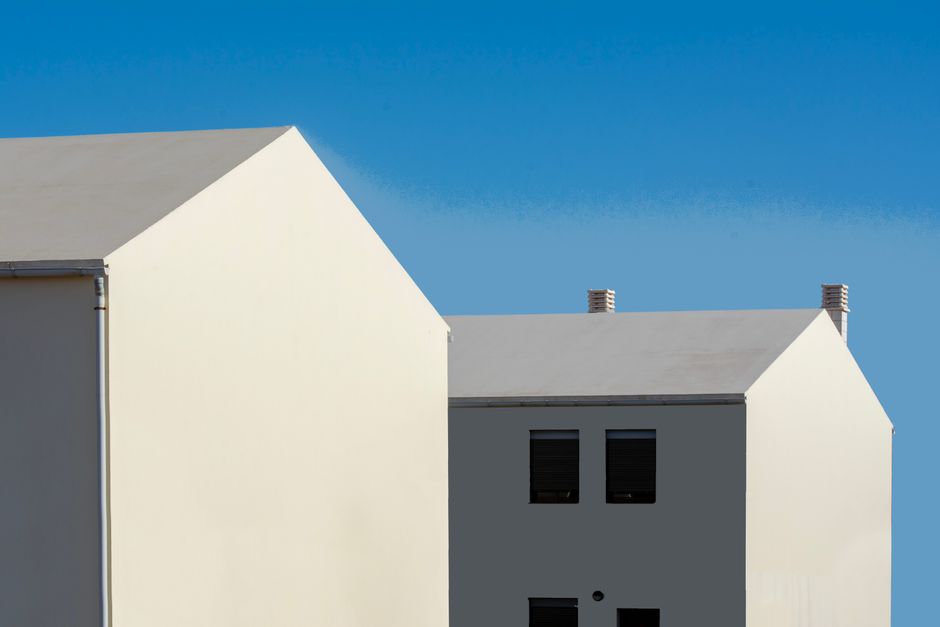Electricians in Wollongong 2026, Emergency Electrical Costs, Solar Panel Installation Prices, and How to Find a Reliable Electrician Near You